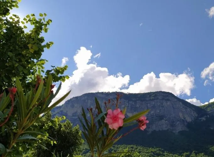 Cocon au pied de la Chartreuse