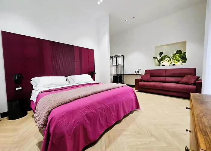 Orefici Place