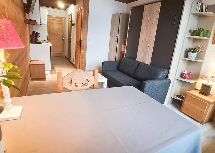 Studio Panorama - Vue montagne et village, Centre la Clusaz - AravisTour