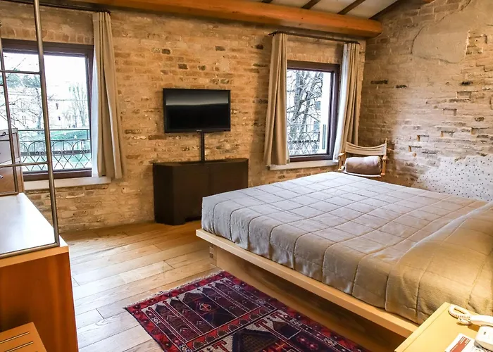 Albergo centrale: Locanda Ponte Dante