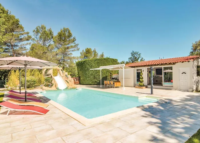 Pet Friendly Home In Trets