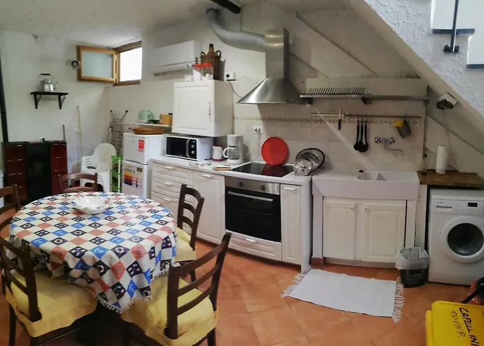 CASA LORENZO SULLE COLLINE DI LEVANTO e VICINO ALLE CINQUETERRE LT-0620