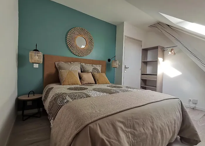 Clim, Queen Bed, Route des Vins