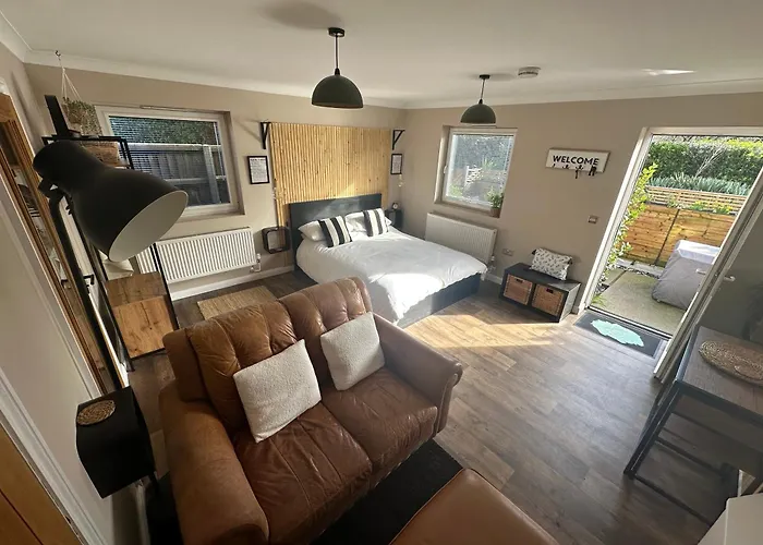 The Cwtch,Self Contained Coastal Annex Freshwater