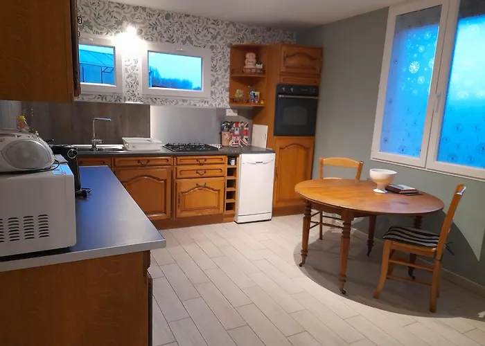 Le Gîte des 4 Saisons Maison de vacances avec parking et jardin