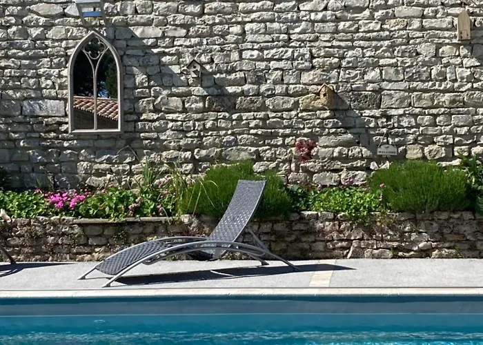 VILLA DEL RE 3 face à la piscine