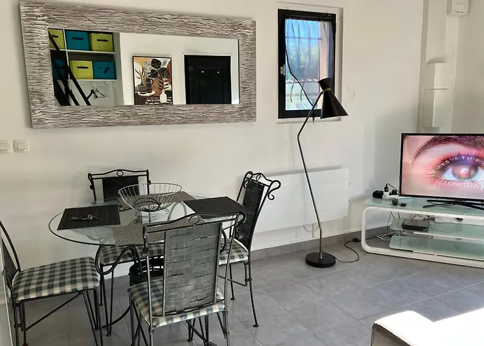 Magnifique duplex climatisé dans une villa calme