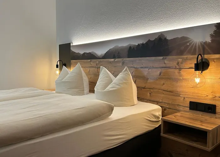 Hotel mit Pool: Hotel Alpenhof Bayrischzell