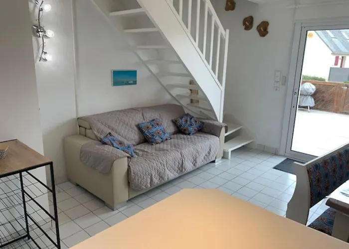 Maison 50 m de la Plage Valentin, vue sur mer