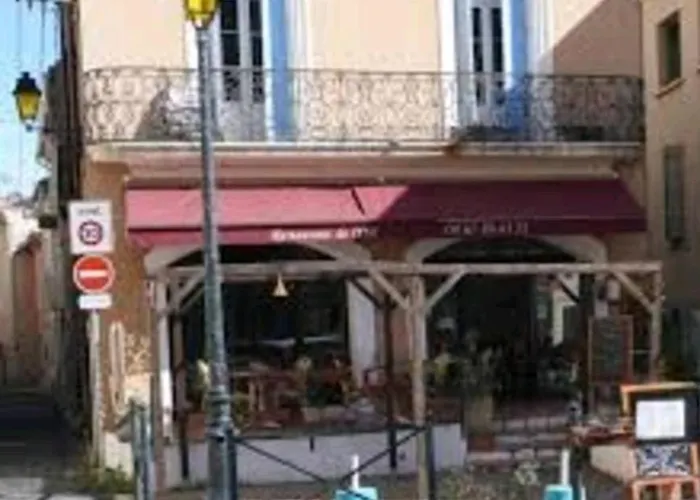 Petite maison au cœur du village