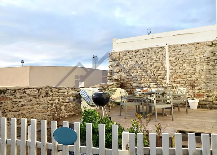 LocaLise - M4 - Ty Gwenn - La maison à la pointe de Lechiagat - Accès à deux pas d'une terrasse vue mer privative - Wifi inclus - Draps inclus - Animaux bienvenus