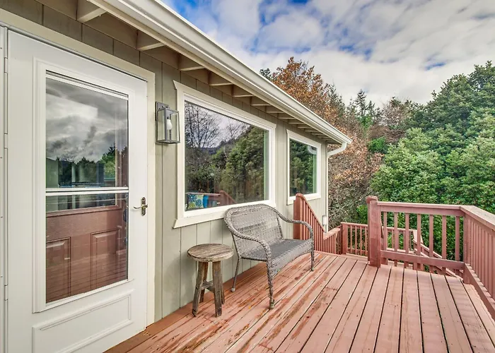 Ocean-View Oregon Coast Vacation Rental W/ Deck