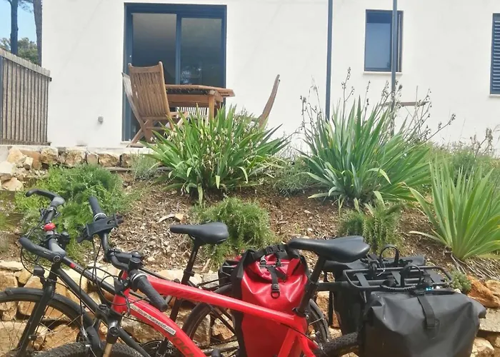 Gîte Di Abèias, Logement, Quartier calme, Haut Var
