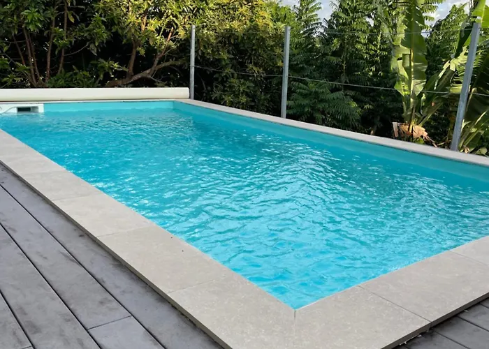 Appartement Lalau Avec Vue Sur La Mer Et Piscine