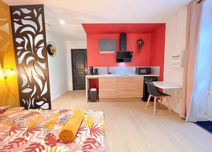 LA FEUILLERAIE N1-Standingappart-Wifi-proche ville