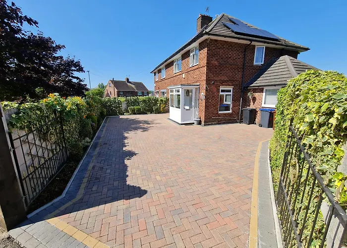 Large Private Room In Biddulph-Stoke On Trent