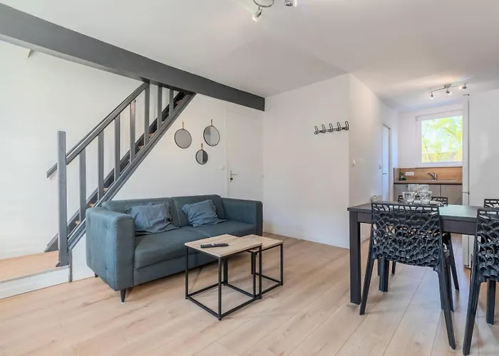 Charmant appartement rénové 2 chambres.