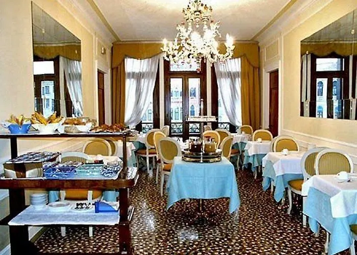 Golf hotel: Locanda Ovidius