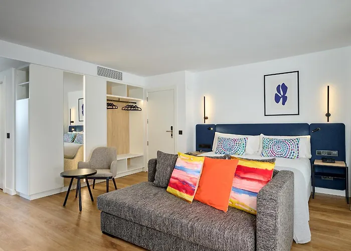 Apartamentos Luna Suites Granada
