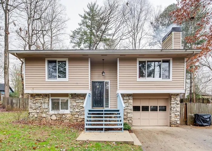 Pet-Friendly Fletcher Home - 13 Mi To Asheville!
