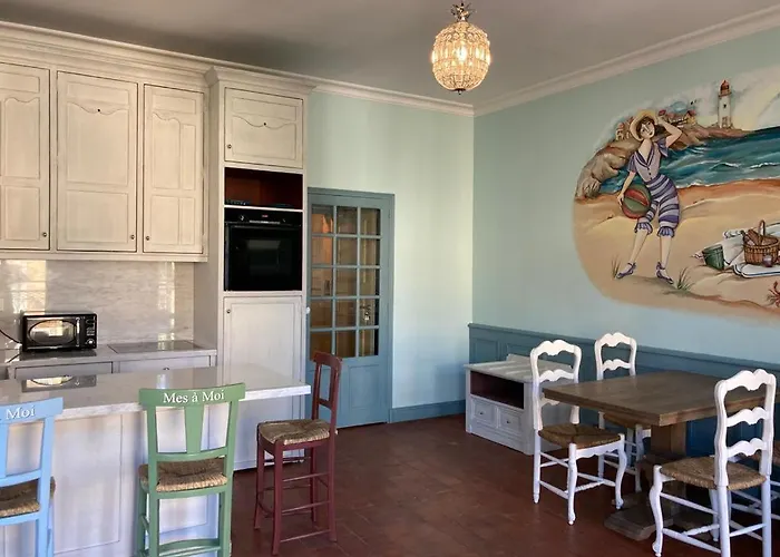 Mes à Moi in Pezenas - Appartements de charme - Baignoire Balnéo