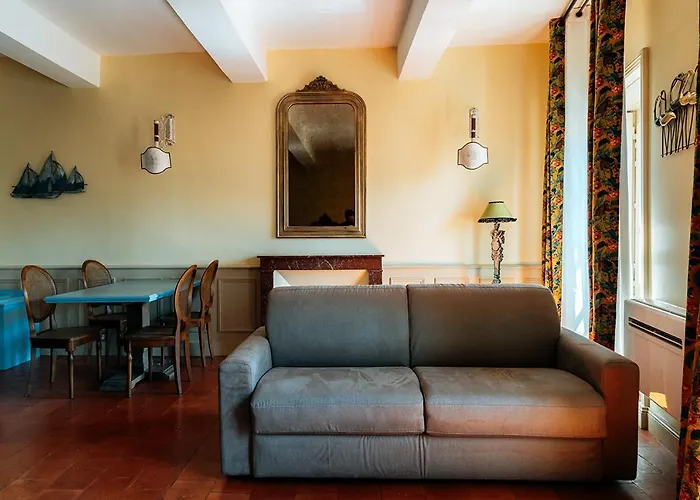 Mes à Moi in Pezenas - Appartements de charme - Baignoire Balnéo