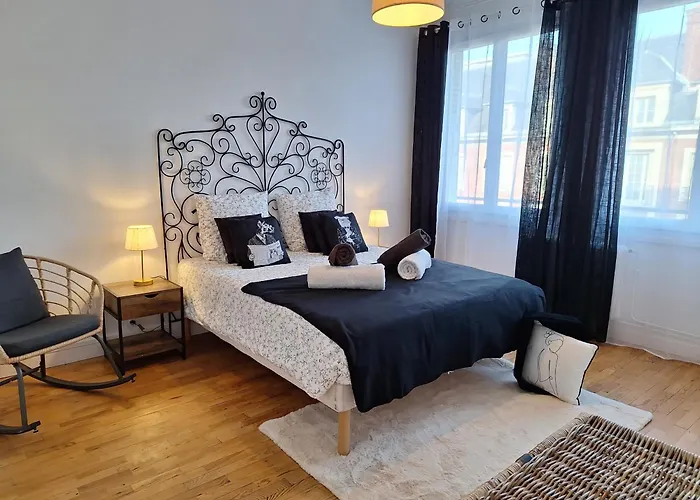 Appartement hyper centre, cathédrale, fibre