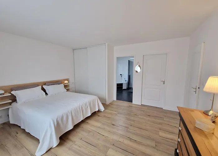 Villa Avec Piscine A 15 Min De La Rochelle, Proche Plages Et Commerces - Fr-1-706-13