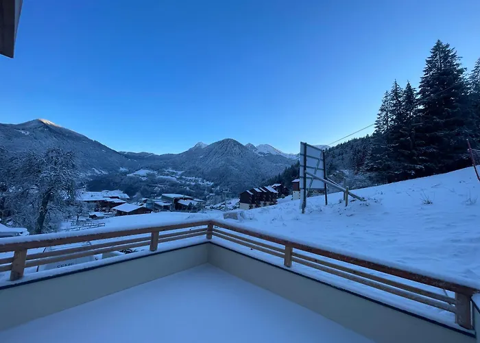 Dans résidence neuve LE SNOW ROC sur les pistes, grand studio cosy 5 pers avec terrasse panoramique, SAUNA, WIFI