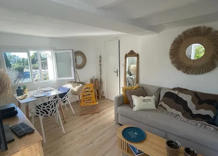 Exceptionnel studio vue mer refait à neuf