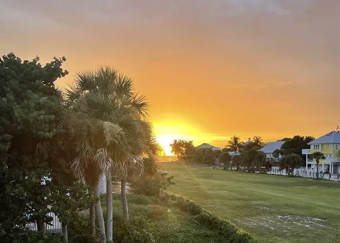 Island Retreat: Your Exclusive Oasis Awaits