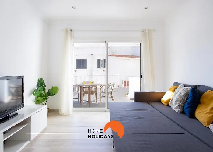 #089 Largo Da Escola By Home Holidays