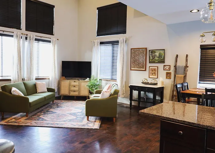 Lepista Landing Family Home Near Downtown Kfalls