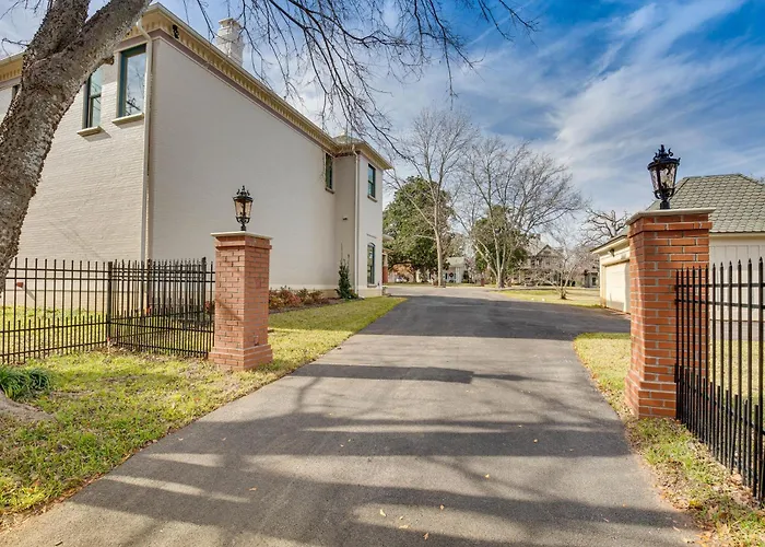 Historic Charnwood Guest House- 1 Mile To Downtown
