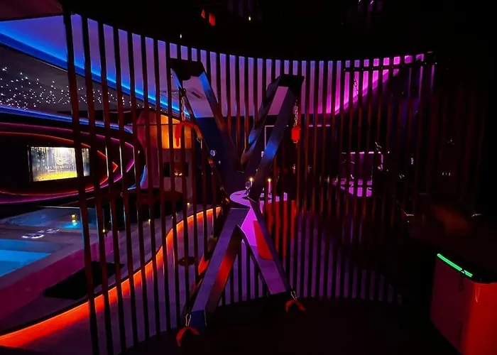 Les Secrets Rooms/Love Room