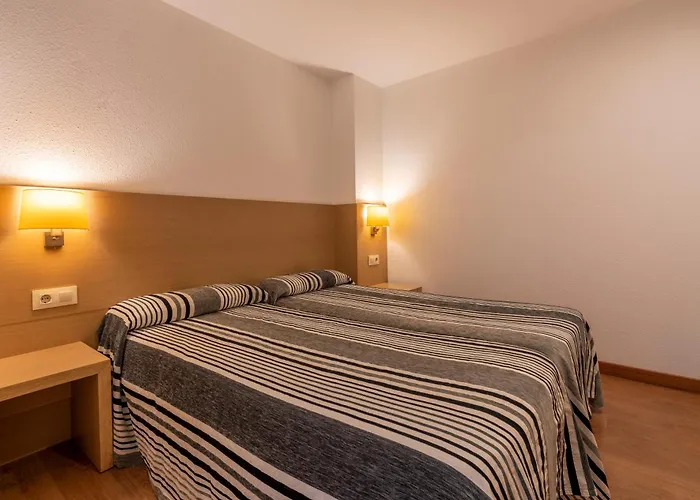 Almirall Apartaments