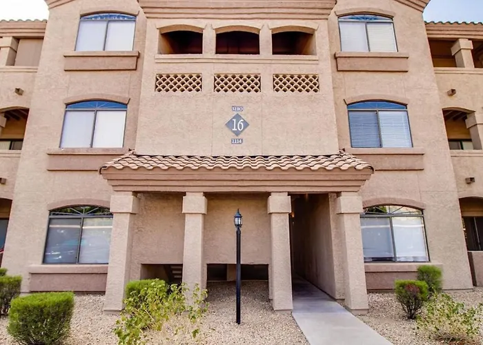 Remodeled 1 Bdrm Condo in North Scottsdale