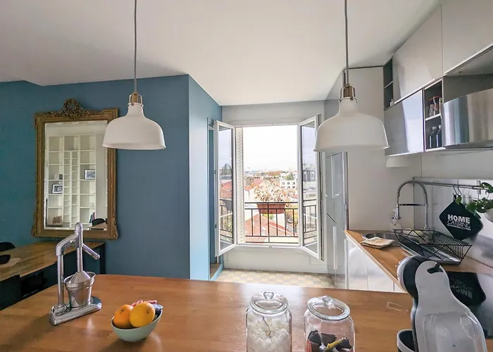 Cosy little nest next to Paris
