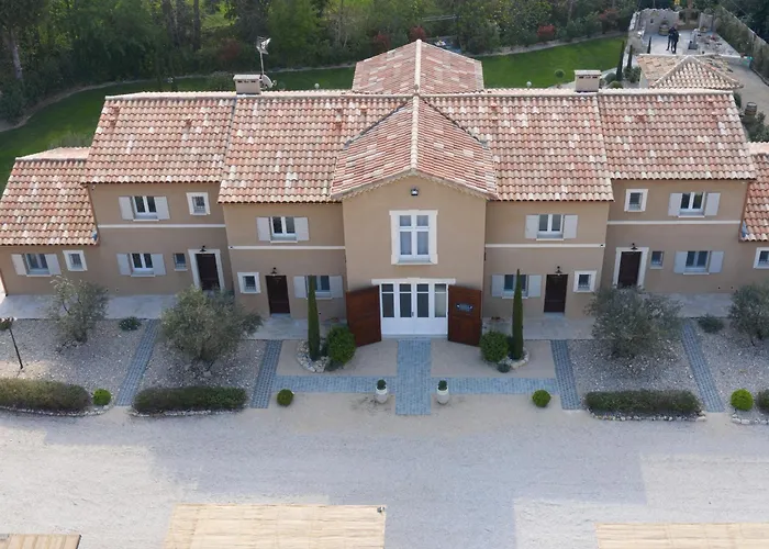 La Bastide des Cyprès