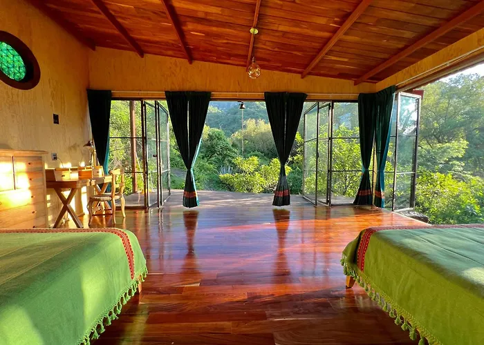 Santuario Ave Fenix-Cabanas