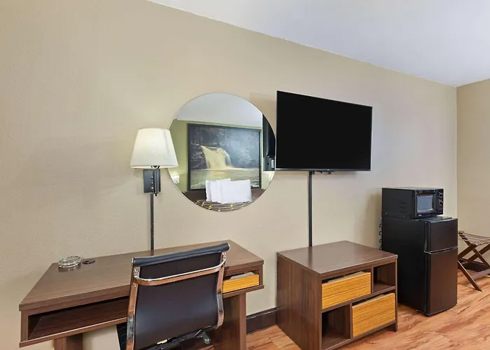 Super 8 By Wyndham Kingsport