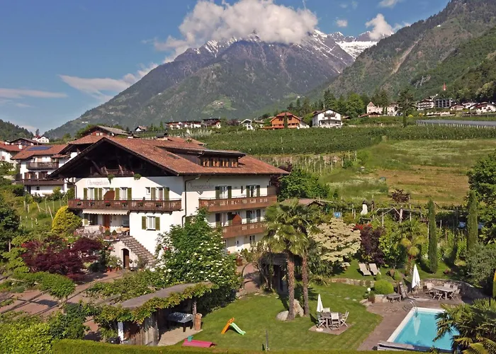 Obermaratscher Apartments