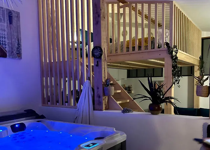 Loft avec jacuzzi et terrasse privés