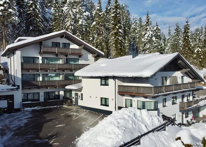 Mirador Apartments