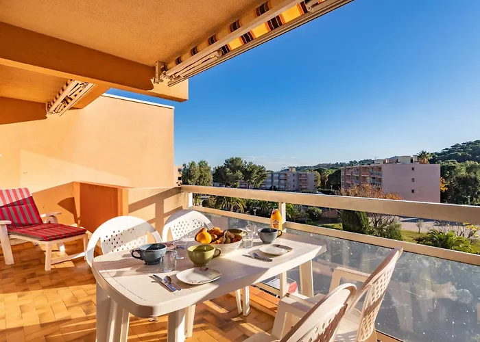 Apartment Les Rives De La Faviere-8 By Interhome