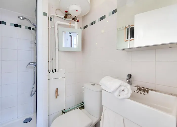La Suite 24 - Studio avec Terrasse à 100m du port de Saint-Martin-de-Ré
