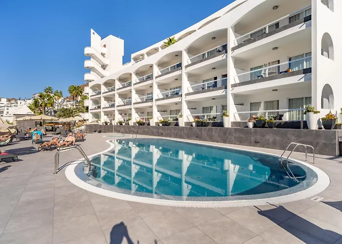 Apartamentos Cabau Altair