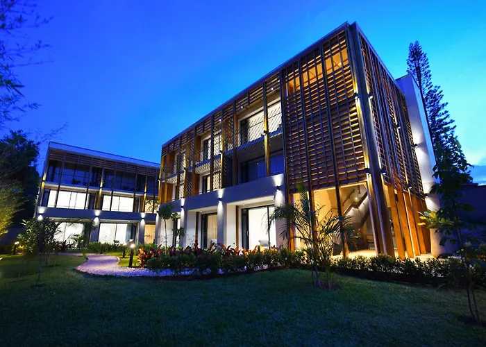 Le Petit Village Boutique Hotel & Spa