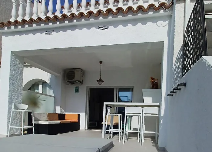 Maison premium avec amarre - accès mer 5 min sans pont et jacuzzi