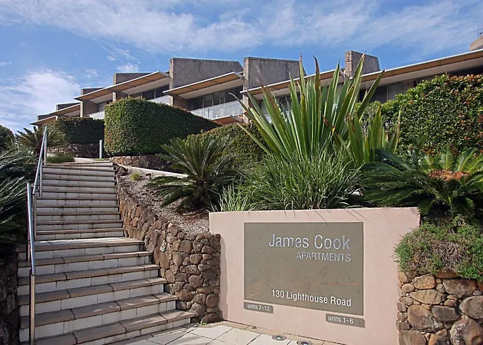 11 James Cook Apartments - W. Pool & Beach Access